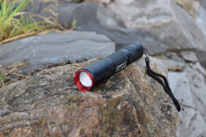 LED Taschenlampe "Akku"